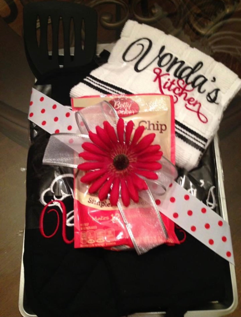 7 pc Personalized Baking Set